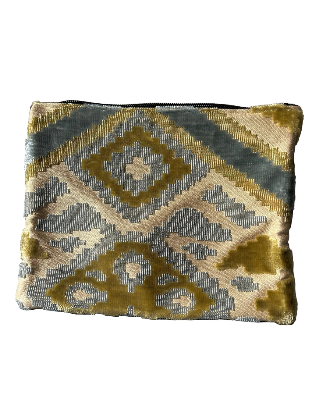 Trousse en chambre à air de camion et velours aux motifs géométriques