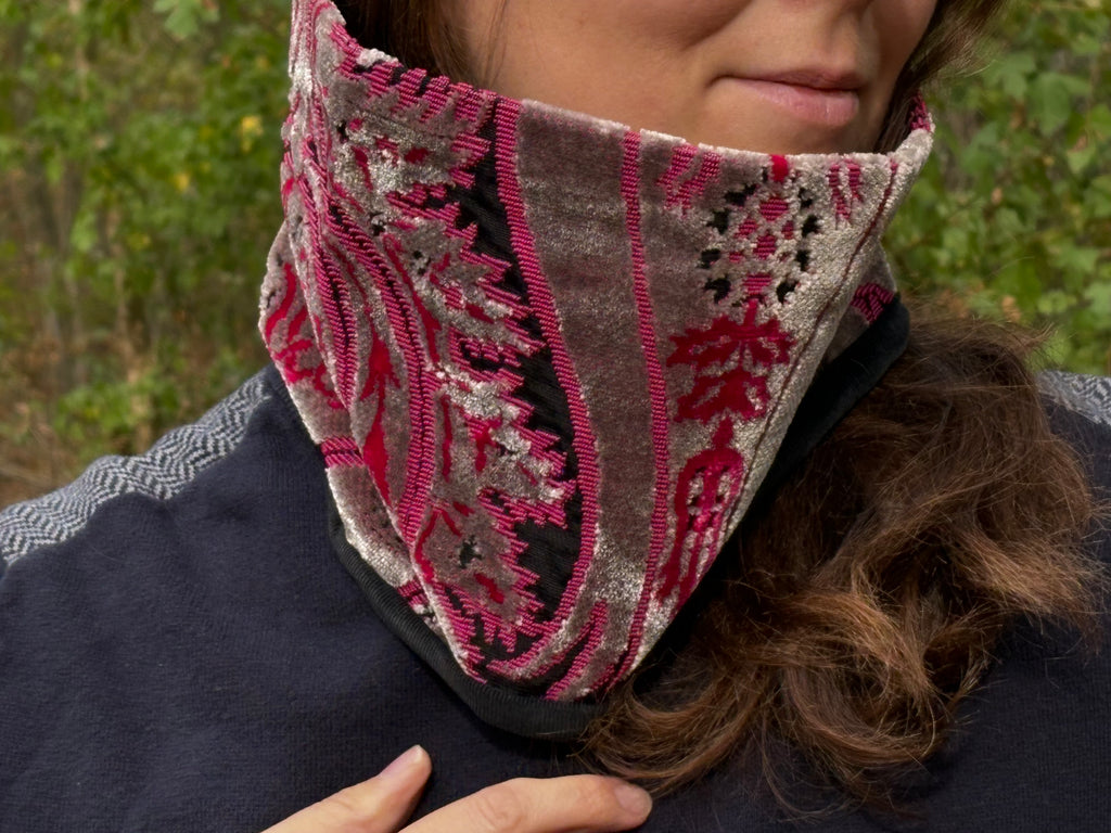 Snood - tour de cou en velours gris perle, rose, rouge et noir - chaud