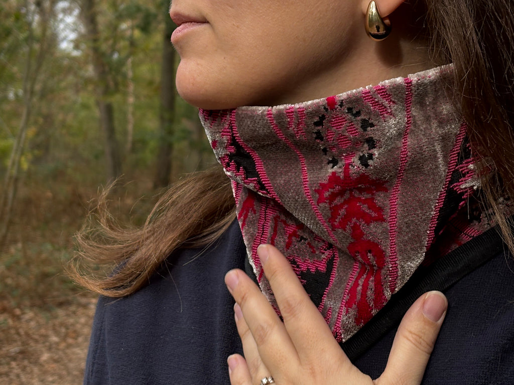 Snood - tour de cou en velours gris perle, rose, rouge et noir - chaud