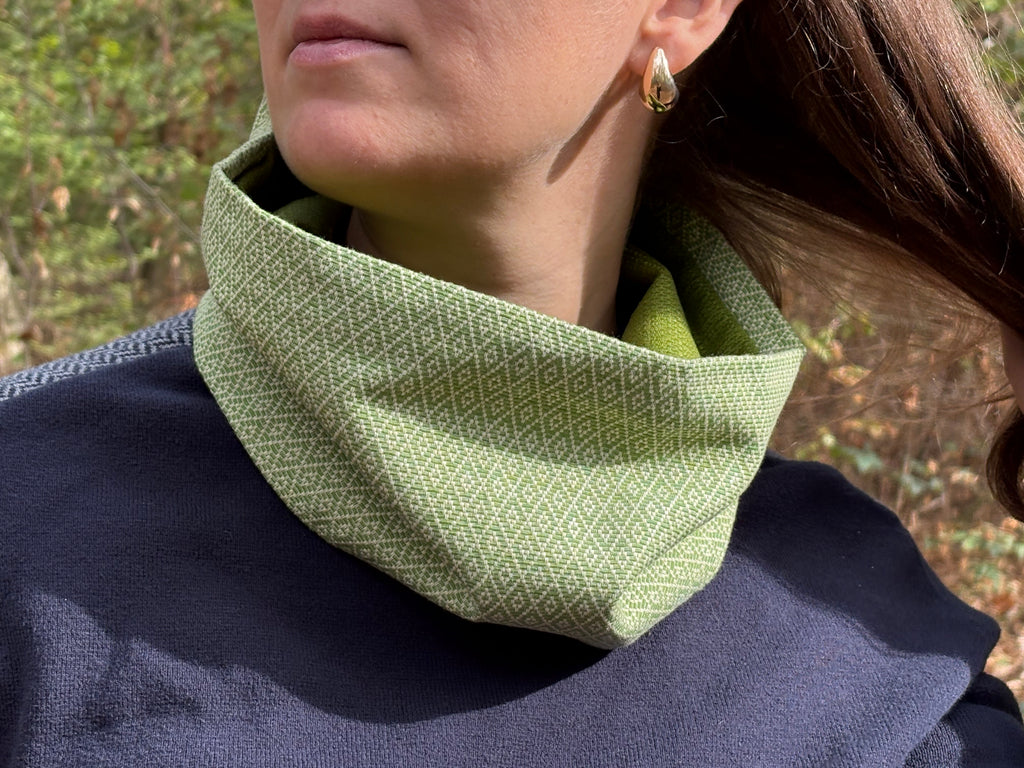 Snood - tour de cou en toile de coton verte et blanche - coupe-vent