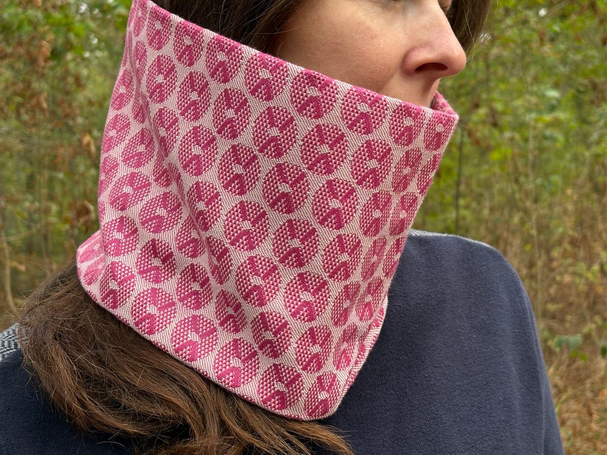 Snood - tour de cou motifs ronds rose et blanc