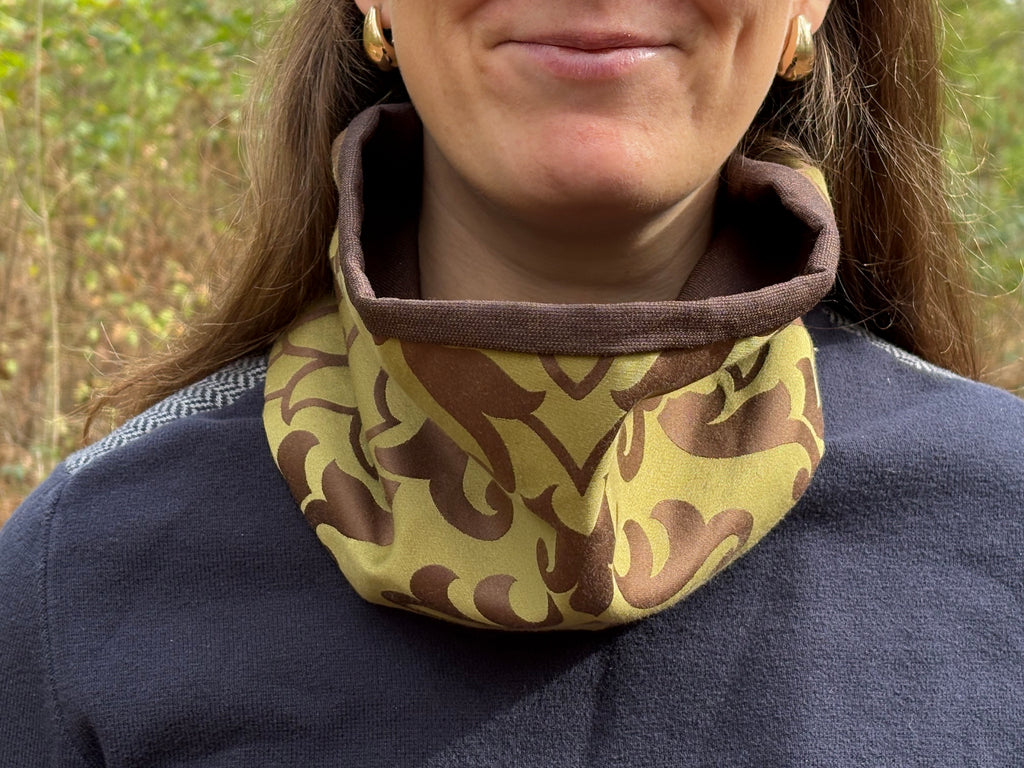 Snood - tour de cou coupe vent en satin kaki et marron