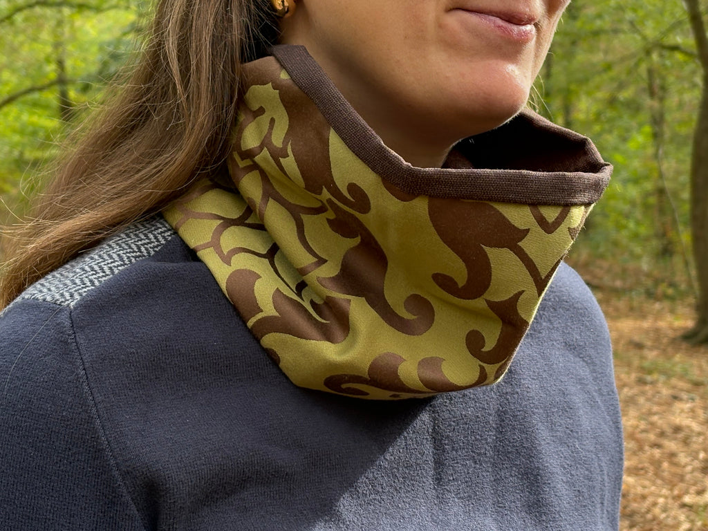 Snood - tour de cou coupe vent en satin kaki et marron