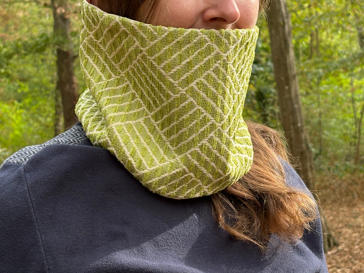 Snood - tour de cou vert clair et beige - chaud